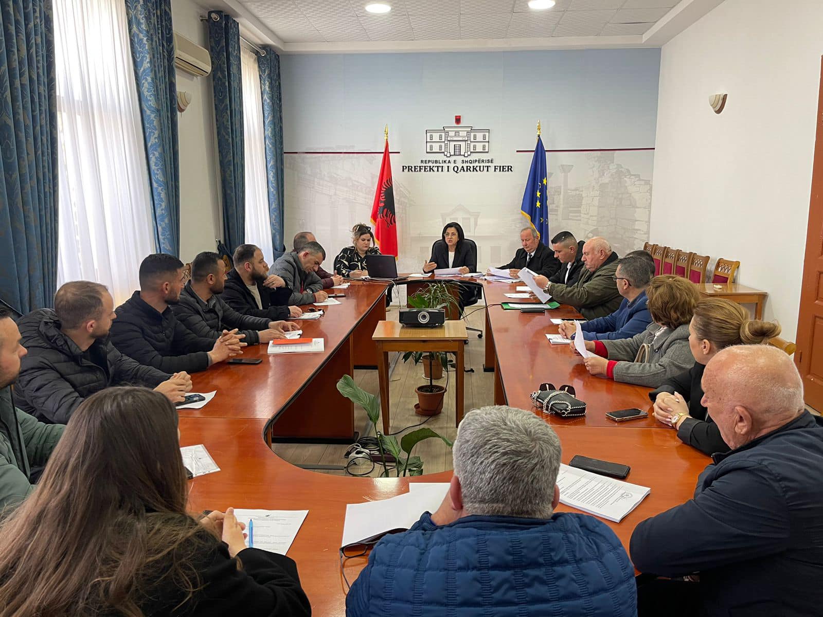 Mbledhja i Këshillit të Basenit Ujor Seman.
