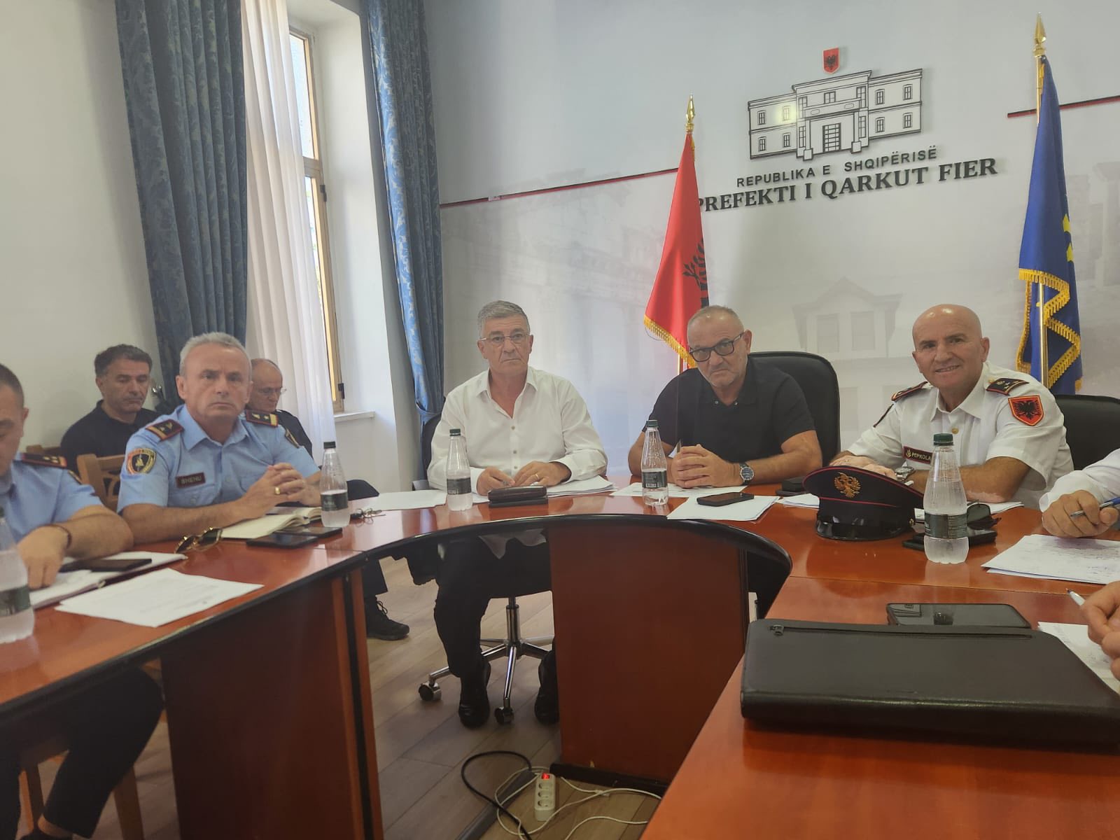 Ngrihet grupi i  punës për monitorimin dhe ndjekjen e emergjencave civile në përballimin e situatës së zjarreve në Q. Fier.